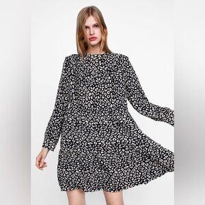 🔥🔥🔥NEW Zara Ruffle Long Sleeve Flowy Dress